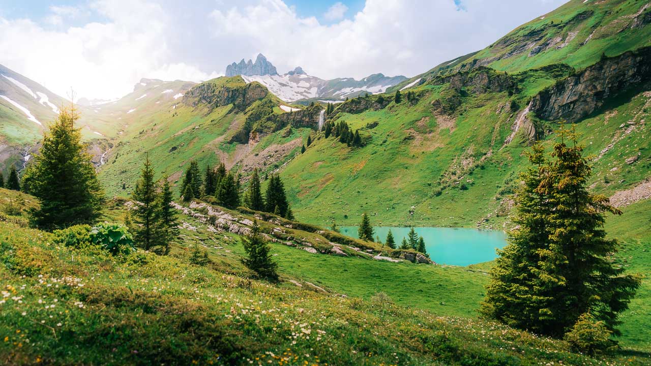 Lobhornhütte and Sulsseewli 